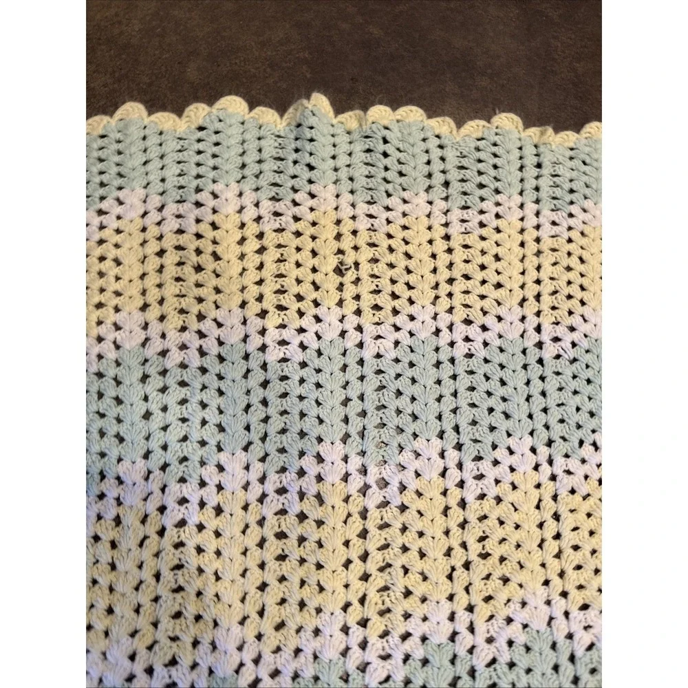 Handmade Mint green yellow white baby afghan 34.5‎ inches x 36 inches